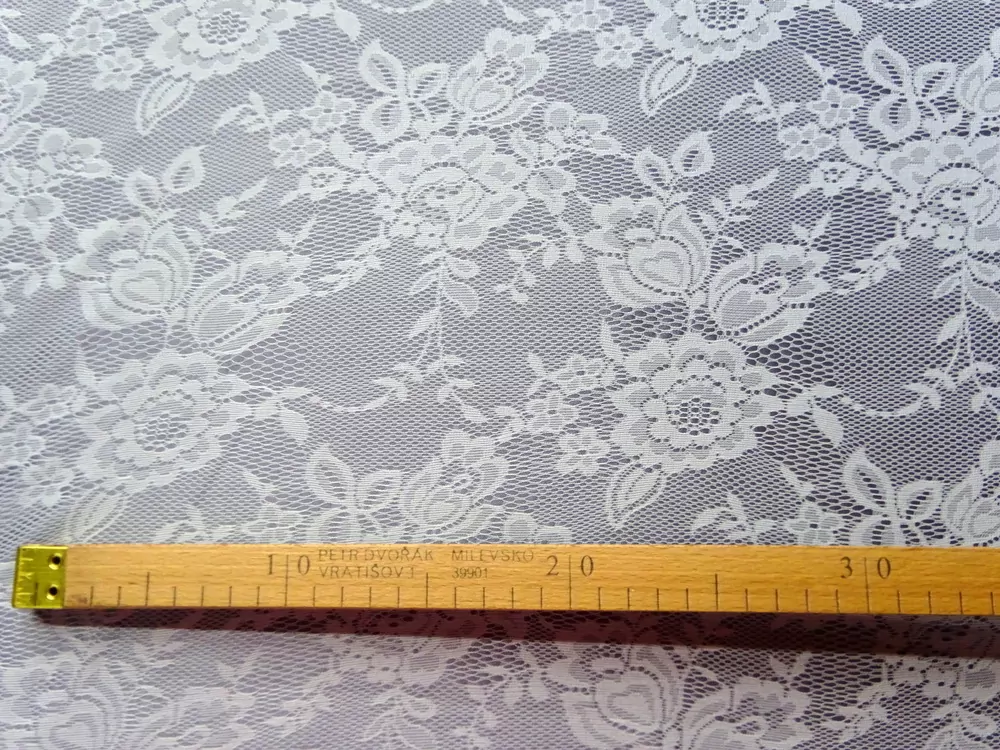 Satén tmavosivý "sivá krajka" 