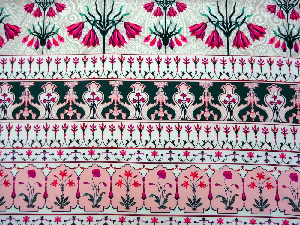 Šatovka maslová "kvety, ornamenty" - raport 