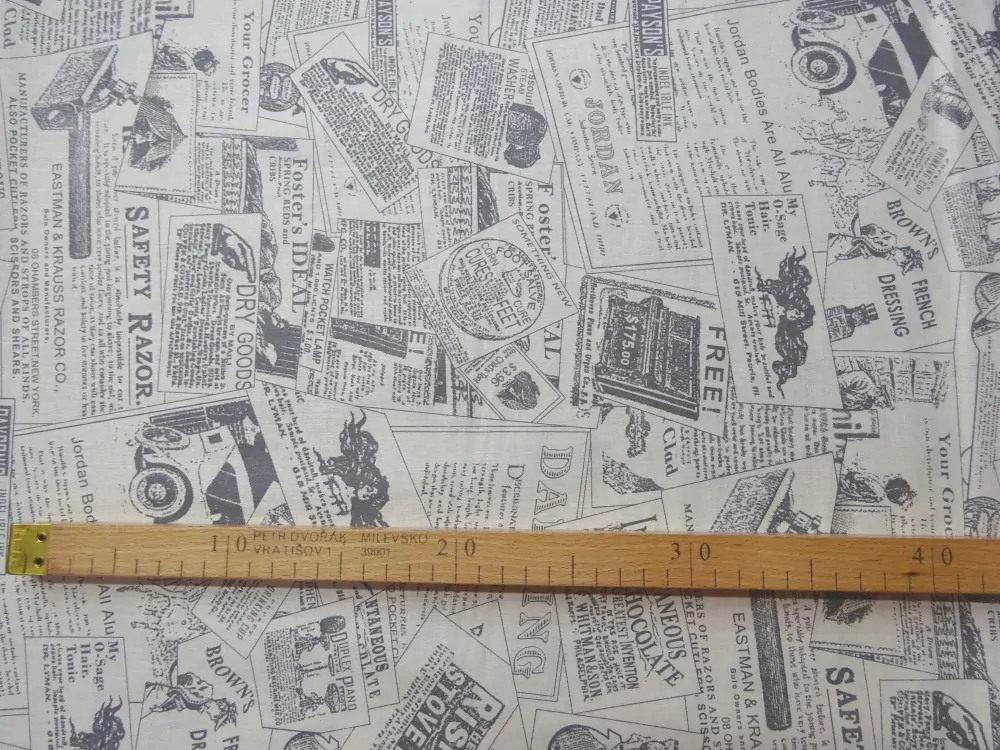 Bavlna svetlobéžová "noviny" 