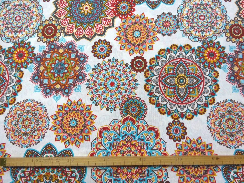 Poťahovka biela "farebná mandala" 