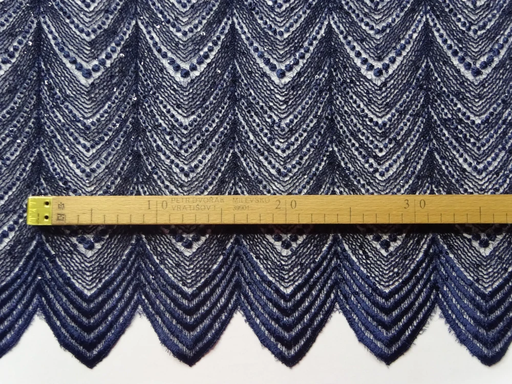 Krajka tmavomodrá "vzorovaná" - s flitrami 