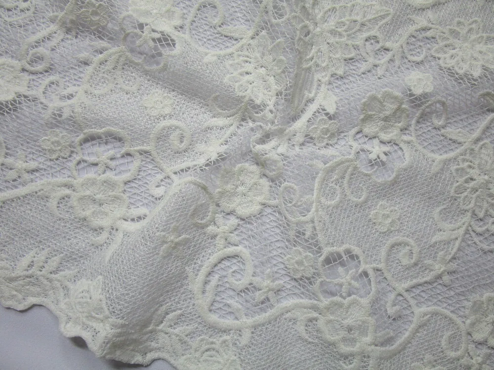 Krajka bavlnená smotanová "kvety" 