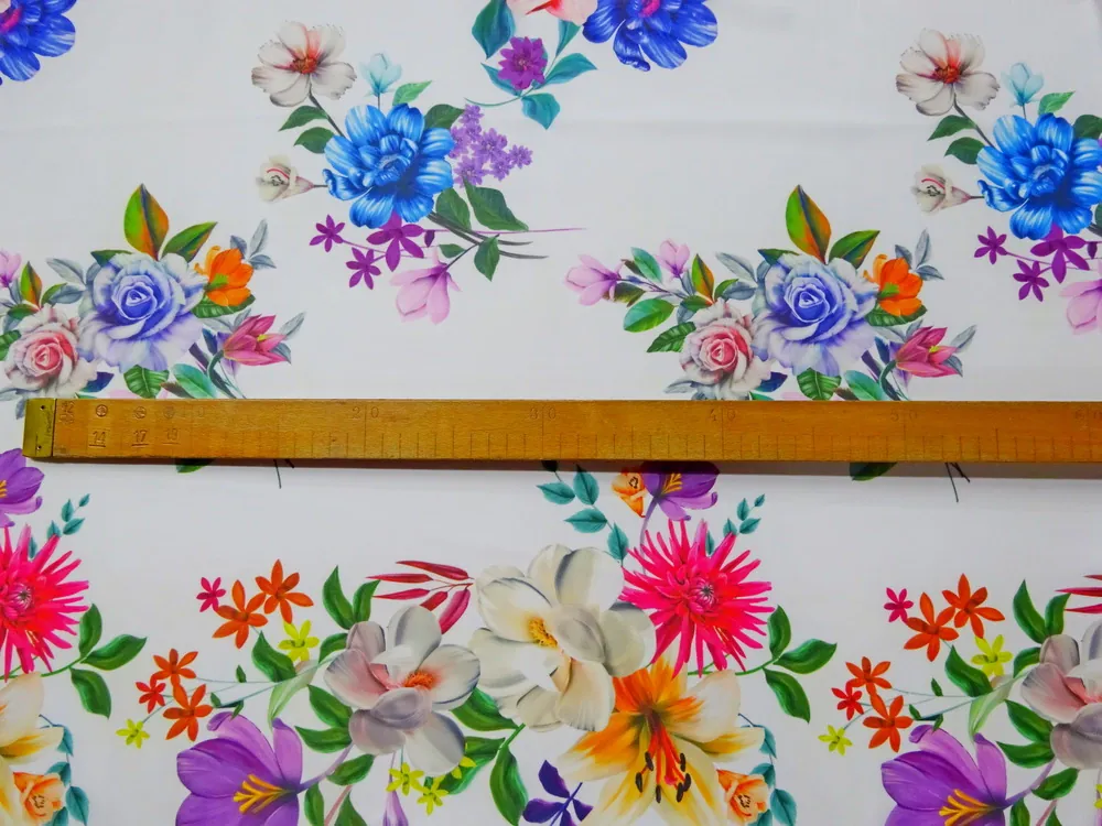 Šifón Beautiful biely "kvety" - bordúra 