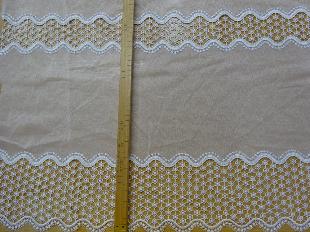 Záclona biela "vzorovaná" - 190 cm 