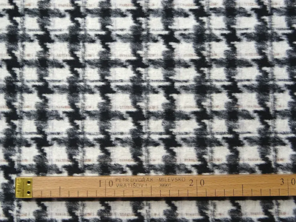 Kabátovina maslová "kohútia stopa" 