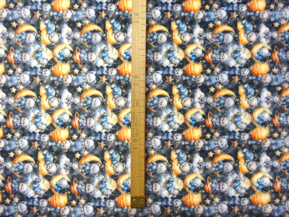 Fleece čierny "macko, mesiac, planéta" 