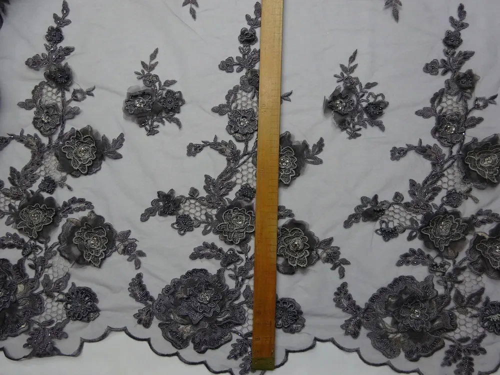 Vyšívaný tyl dymový "3D kvety, korálky" 