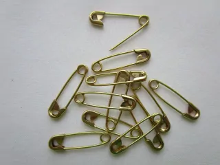 Špendlík zatvárací "zlaté" - 20 x 4 mm