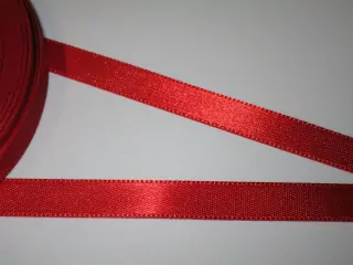 Stuha atlasová "červená" - 10 mm