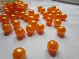 Korálik plastový "žlto - pomarančový" - 14 mm