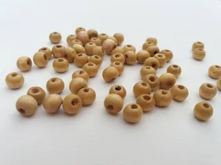 Korálik drevený "béžový" - 8 mm