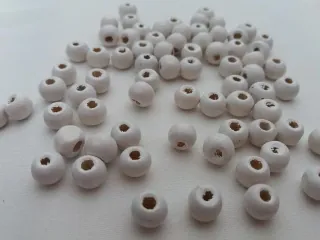 Korálik drevený "biely" - 6/7 mm