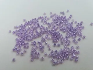 Korálik sklenený "svetlo fialový" - 2 mm - balík