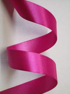 Stuha atlasová "cyklaménová" - 24 mm