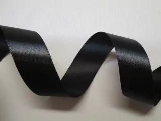 Stuha atlasová "čierna" - 24 mm