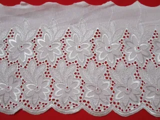 Madeira biela "kvety"