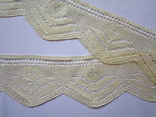 Borta béžová "vzorovaná"