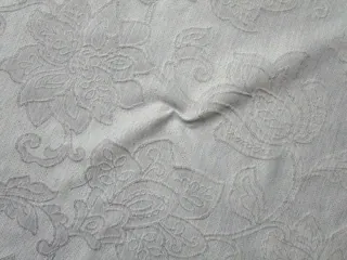 Gobelín sivý "sivé kvety" - 272 cm