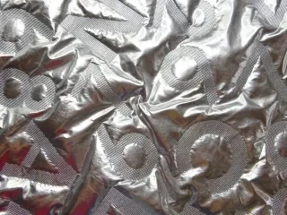 Bundovina strieborná "čísla, písmená"