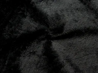 Kožušina nízka "čierna" 