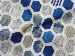 Poťahovka bielo-béžová "modrý geometrický motív"