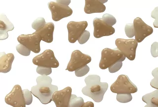 Gombík "bielo-béžový hríbik"