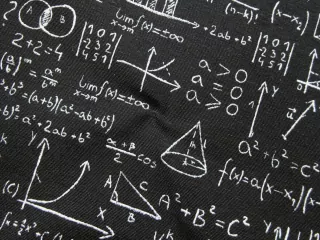 Poťahovka čierna "matematika"