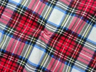 Flanel biely "farebné káro" 