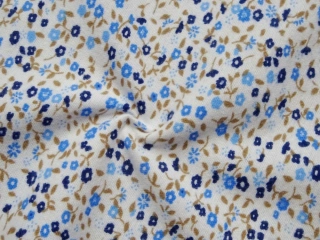Flanel smotanový "modré kvety"
