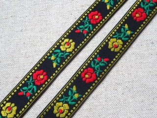 Stuha krojová čierna "žlté a červené kvety" - 1,8 cm