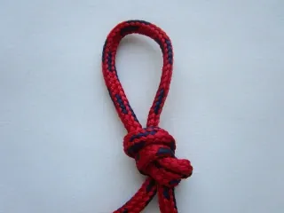 Šnúrka "červeno-modrá točená"
