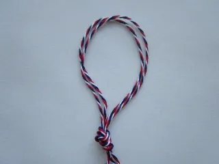 Šnúrka "trikolóra točená"
